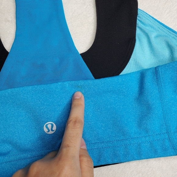 Lululemon Blue & Black Logo Scoop Neck Mesh Racerback Sports Bra - Picture 7 of 8